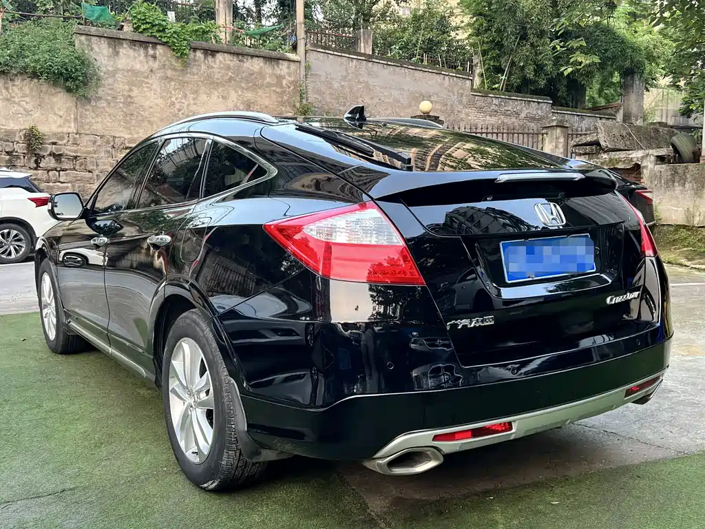Honda Crosstour 2014 2.4L Luxury