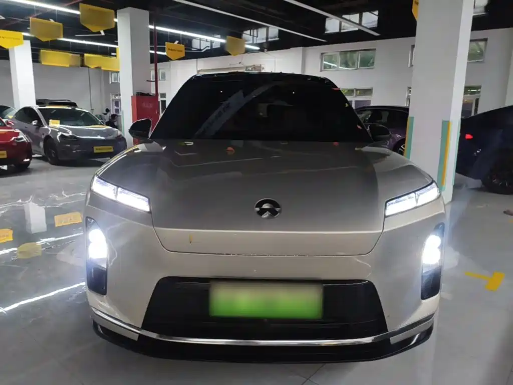 NIO ES8 2026 мест Executive