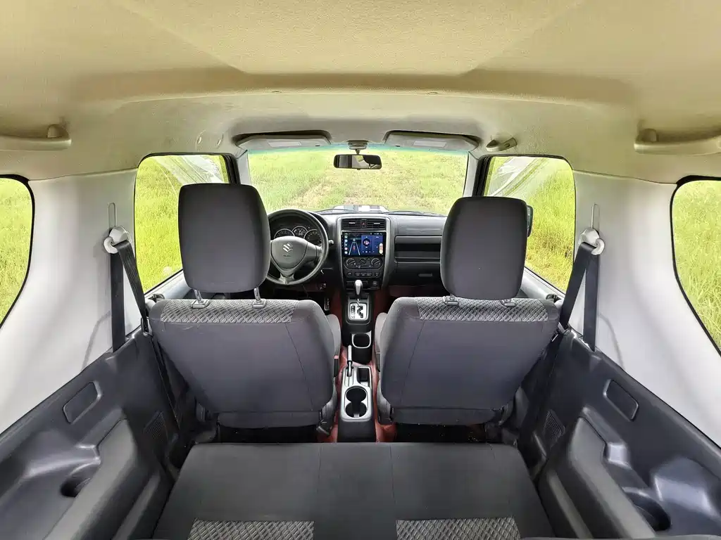 Suzuki Jimny — миниатюра 23