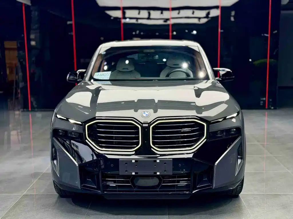 BMW XM 2023 50e