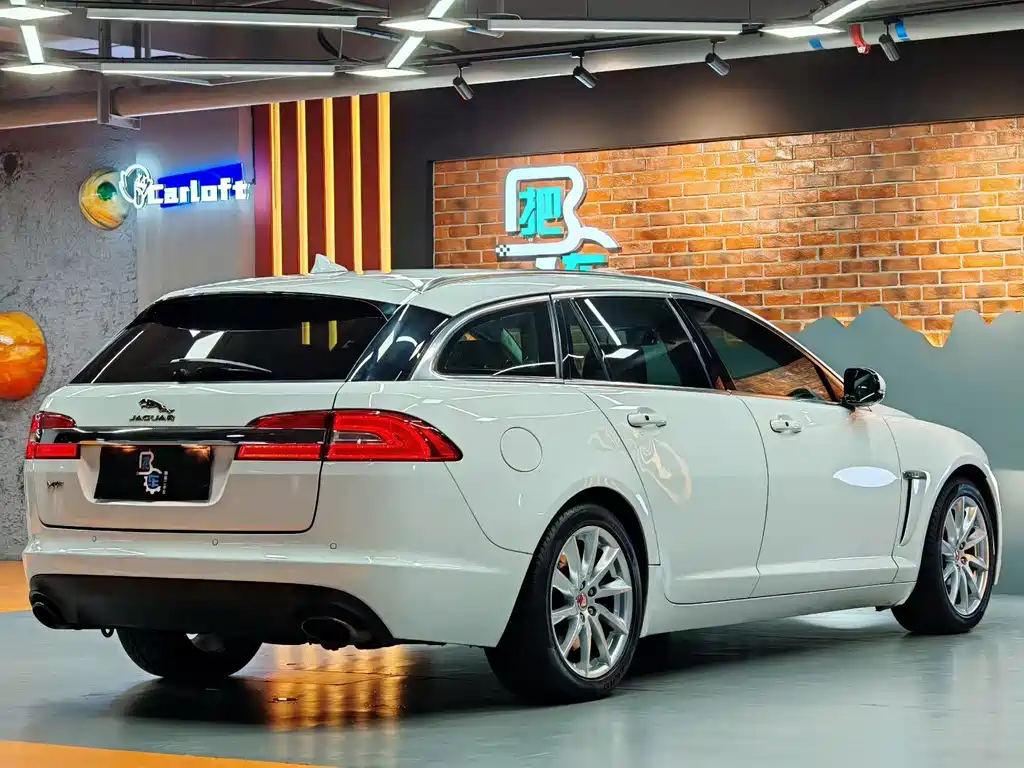 Jaguar XF — миниатюра 6