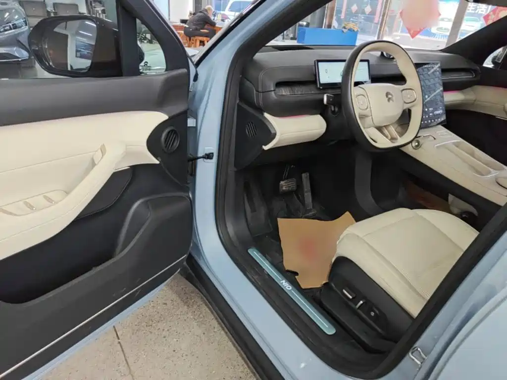 NIO ES6 — миниатюра 16