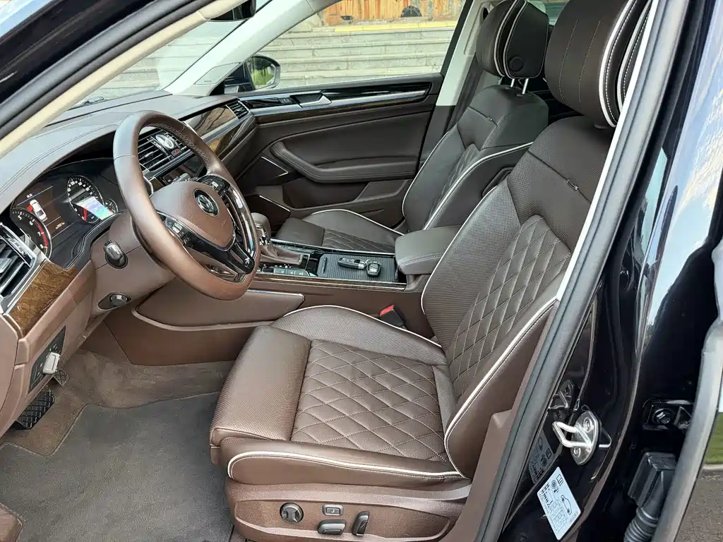 Volkswagen Phideon — миниатюра 8