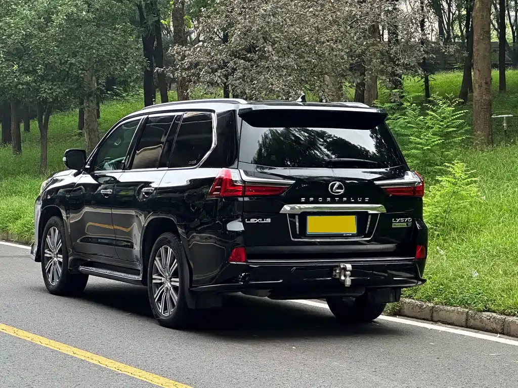 Lexus LX — миниатюра 3