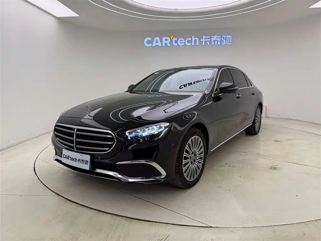 Mercedes-Benz E-Class 2022