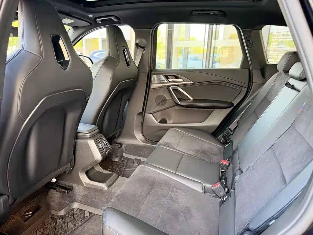 BMW X1 M35Li — миниатюра 9