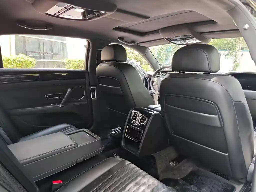Bentley Flying Spur 2017 4.0T V8 Standard