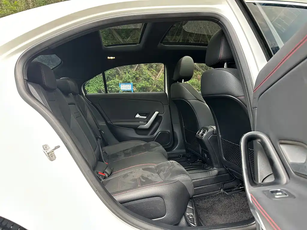 Mercedes-Benz A-Class — миниатюра 15