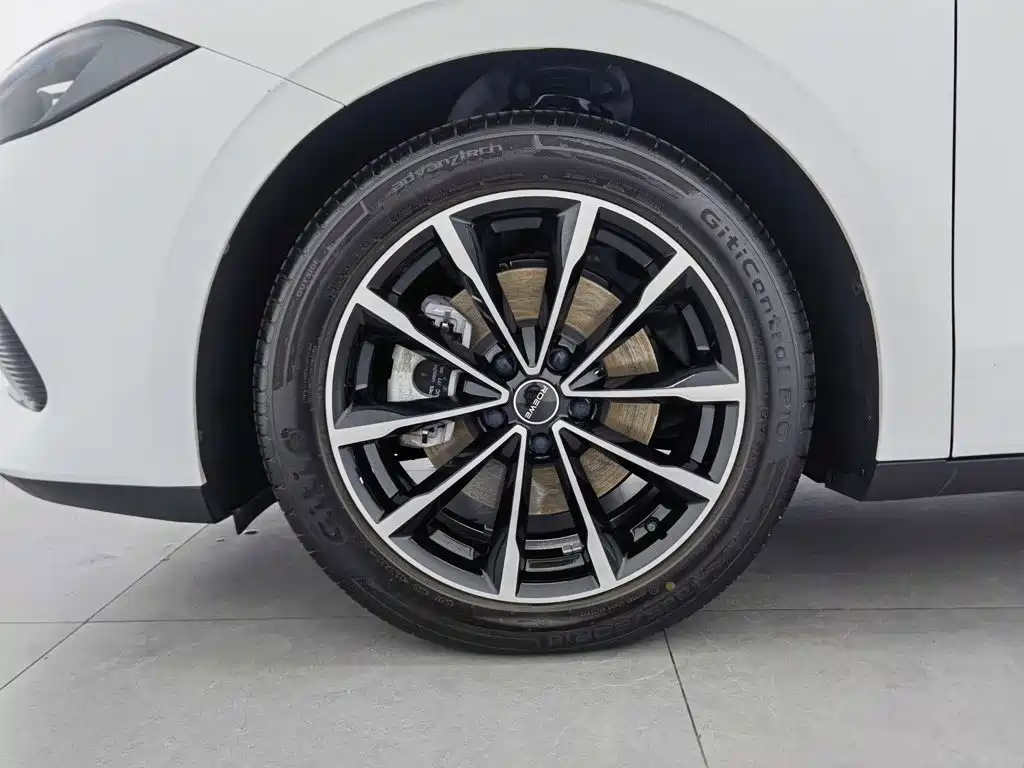 Roewe D7 — миниатюра 17