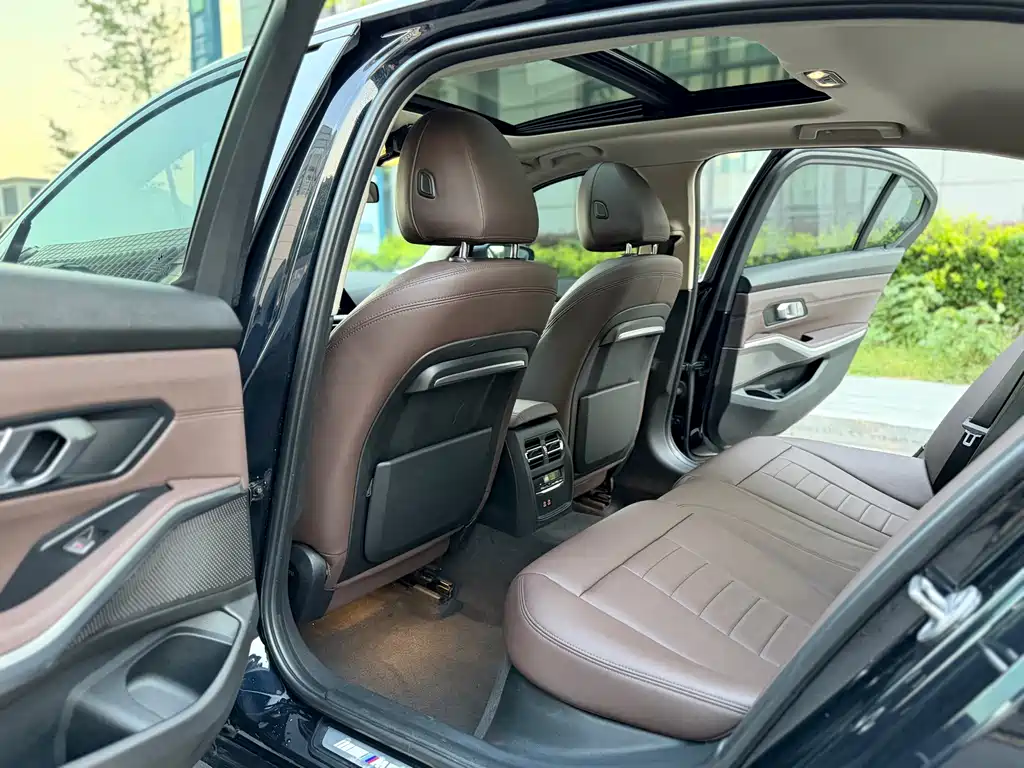 BMW 3 Series — миниатюра 9