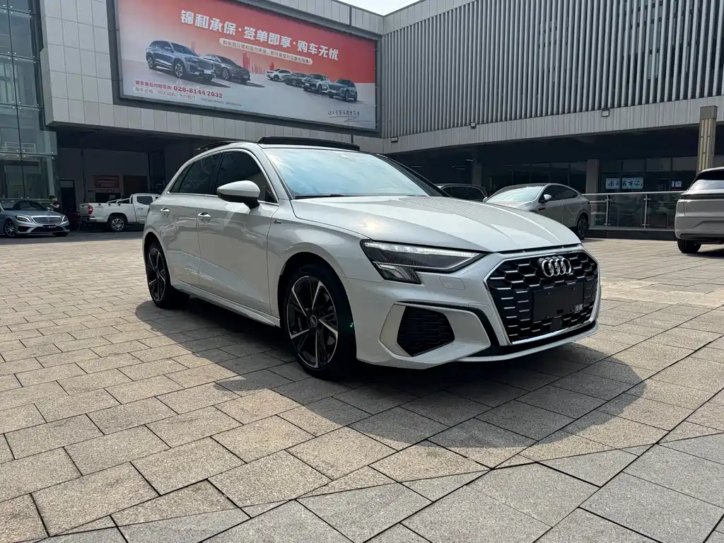 Audi A3 2023 Sportback 35 TFSI Fashion Sport