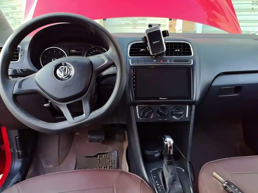 Volkswagen Polo — миниатюра 10