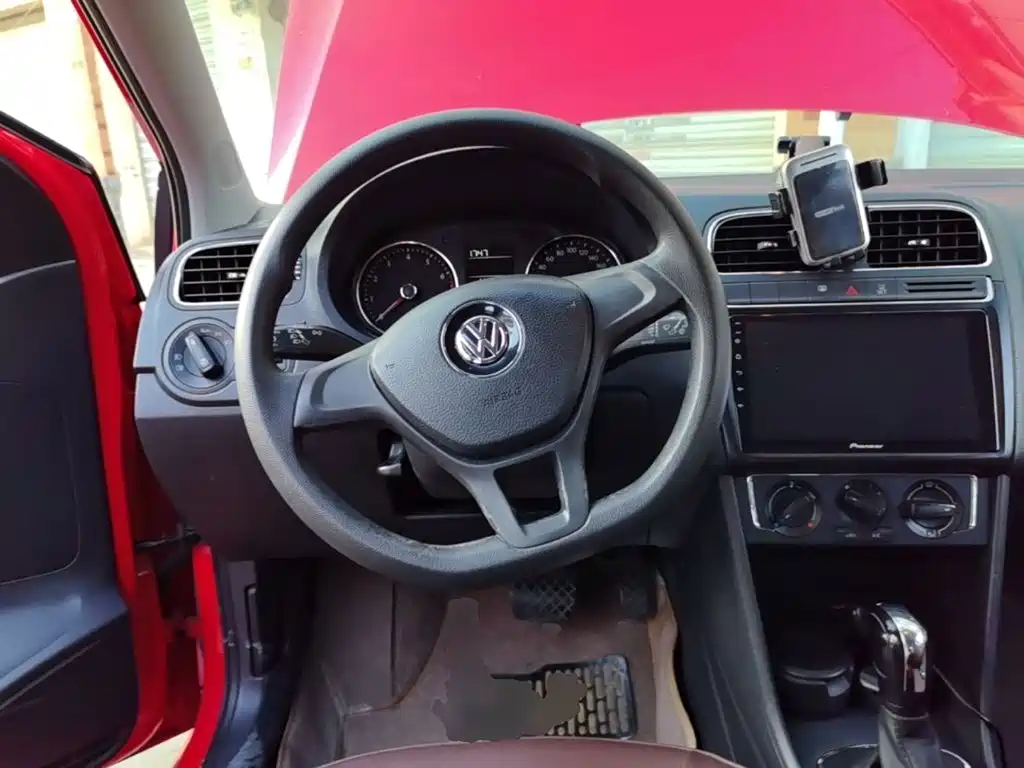 Volkswagen Polo — миниатюра 11
