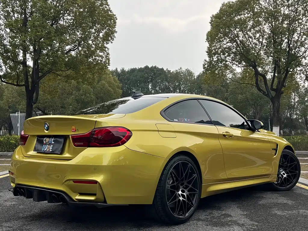 BMW M4