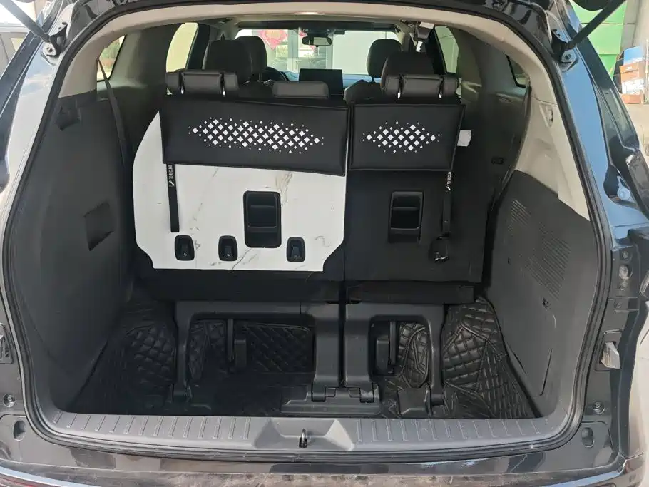 Toyota Granvia — миниатюра 4