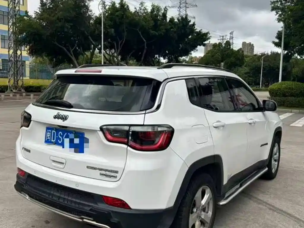 Jeep Compass — миниатюра 6