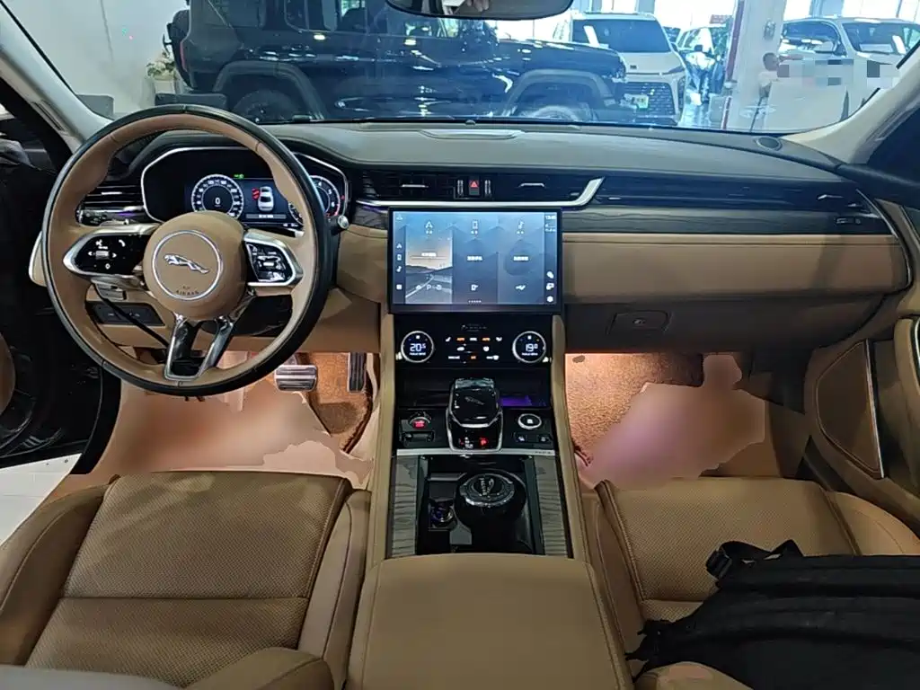 Jaguar XFL — миниатюра 10
