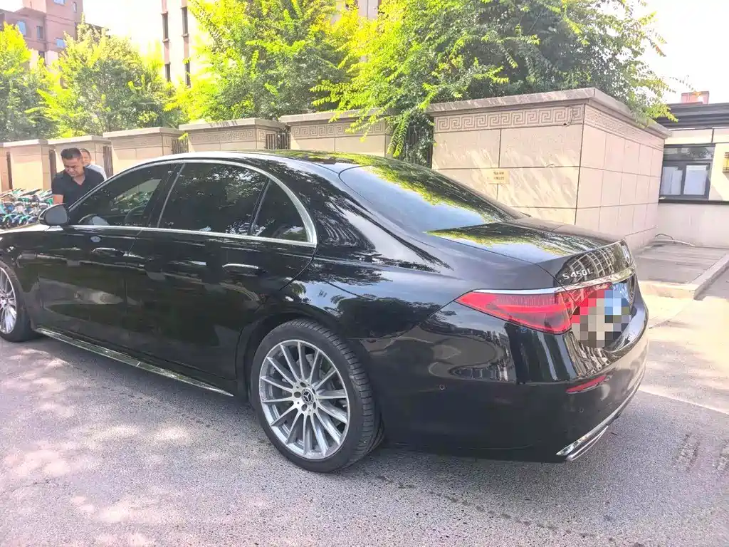Mercedes-Benz S-Class — миниатюра 7