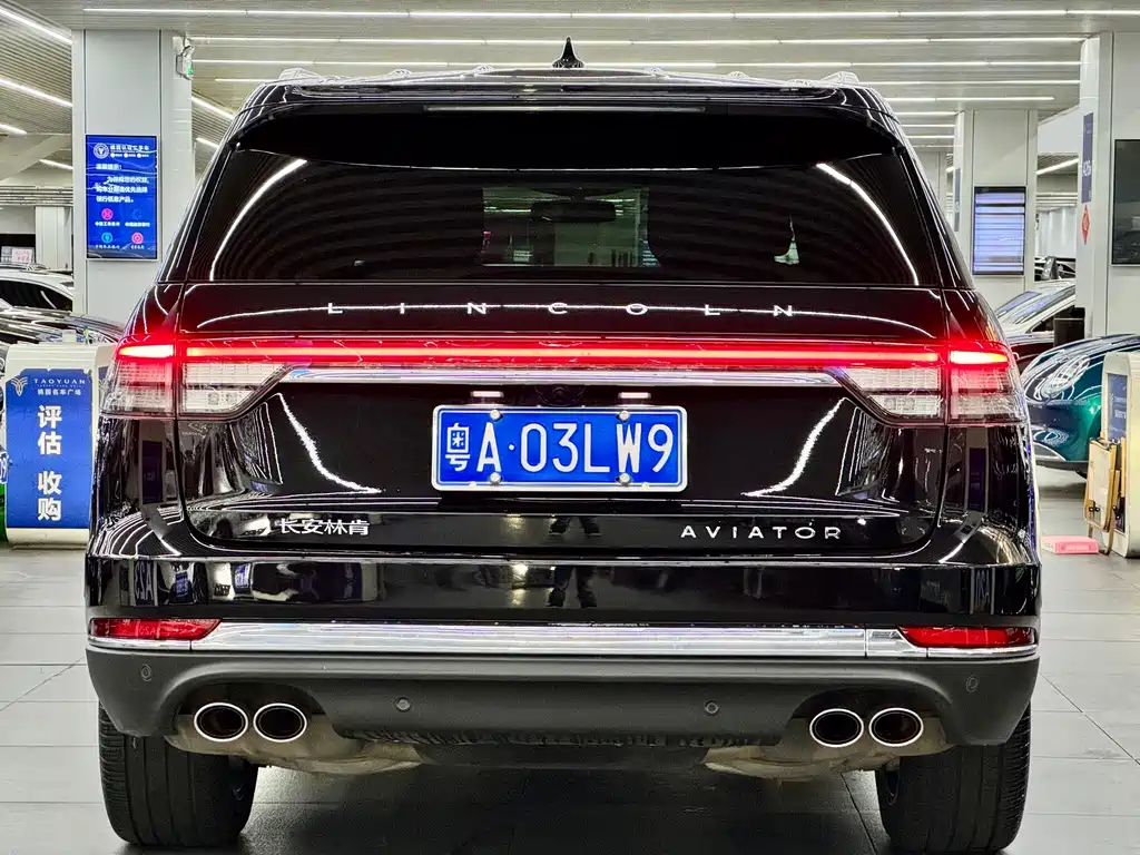 Lincoln Aviator — миниатюра 14