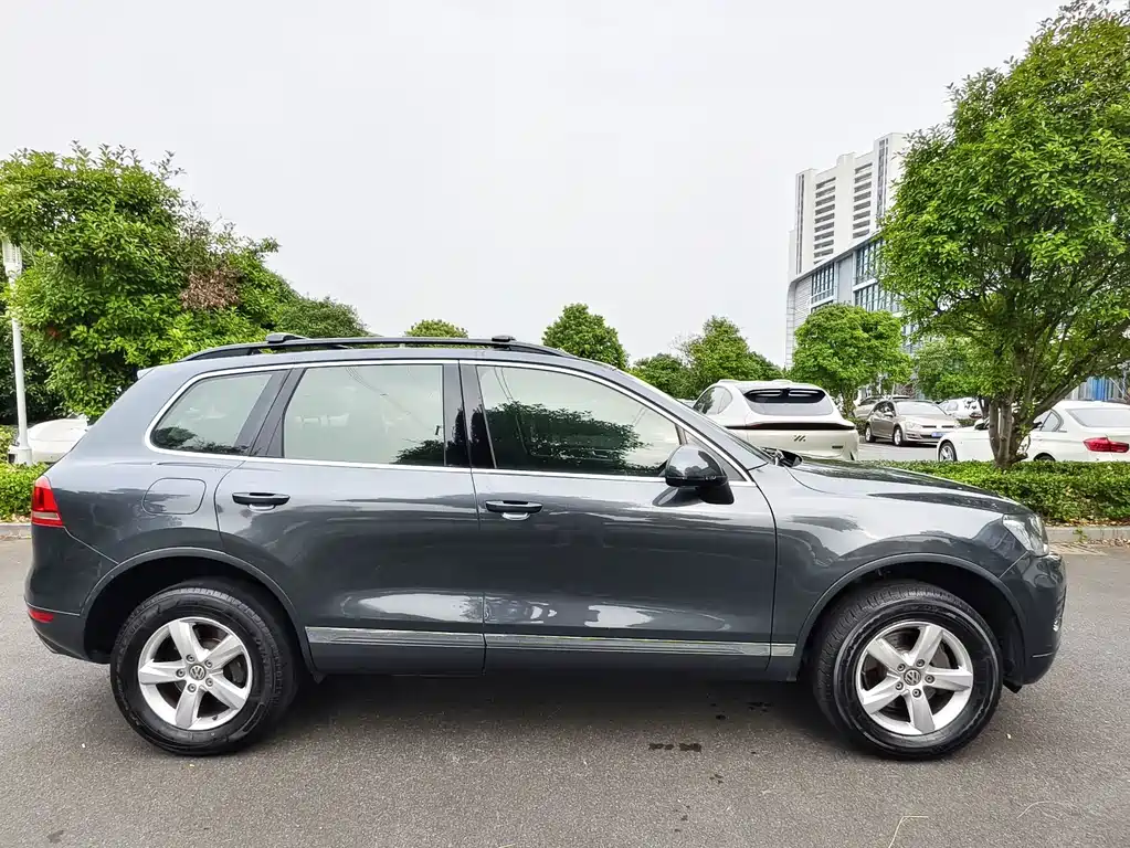 Volkswagen Touareg 2011 3.0TSI