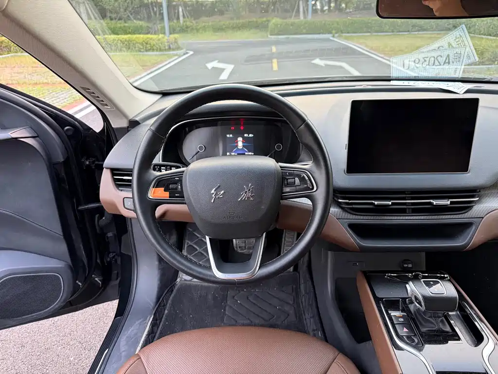 Hongqi Hongqi E-QM5 — миниатюра 11