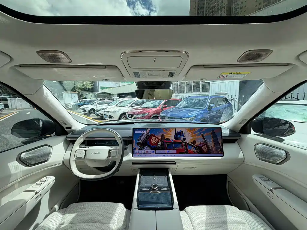 Lynk & Co 900 2025 2.0T Ultra 6 мест