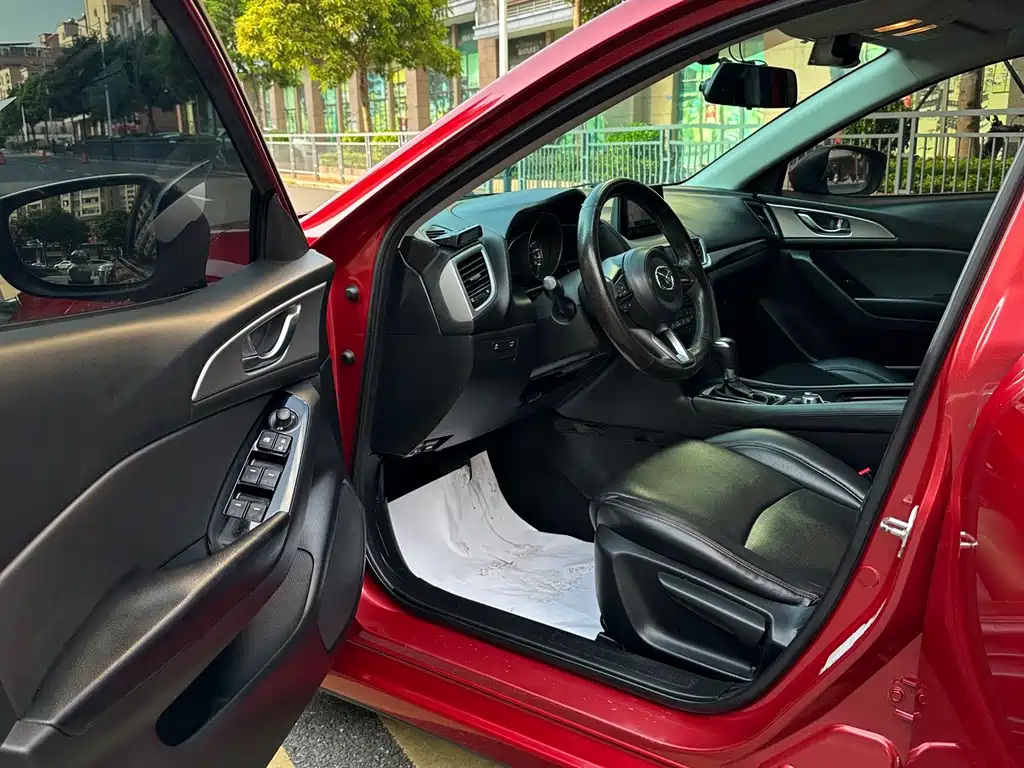 Mazda 3 Axela — миниатюра 11