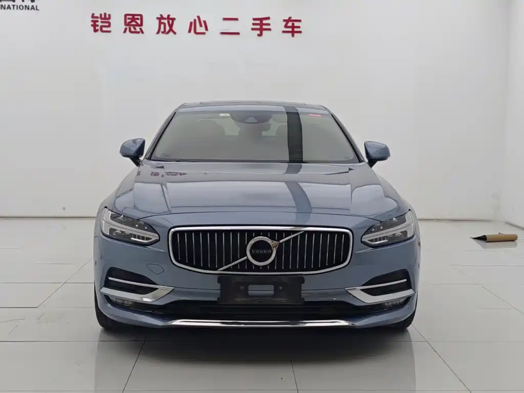 Volvo S90 — миниатюра 2