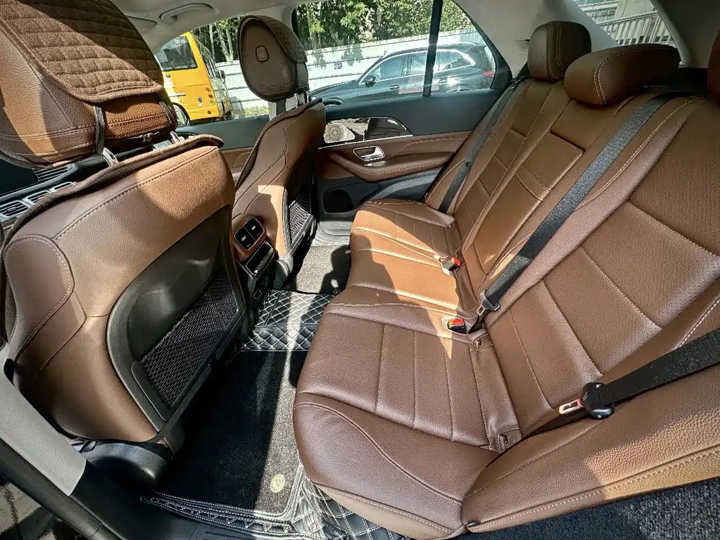 Mercedes-Benz GLE (Import) — миниатюра 6
