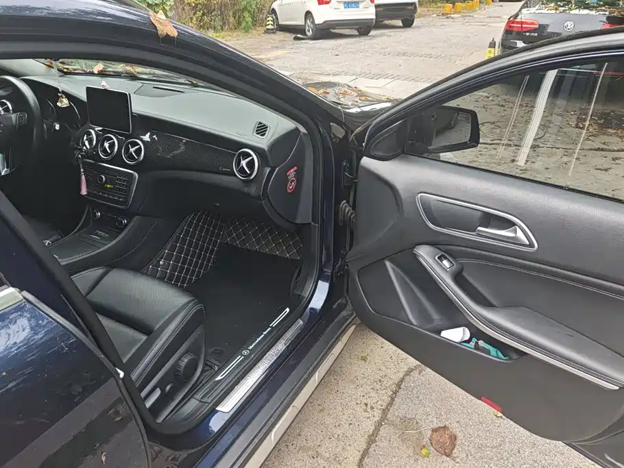 Mercedes-Benz GLA — миниатюра 8