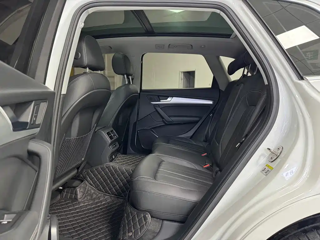 Audi Q5L — миниатюра 6