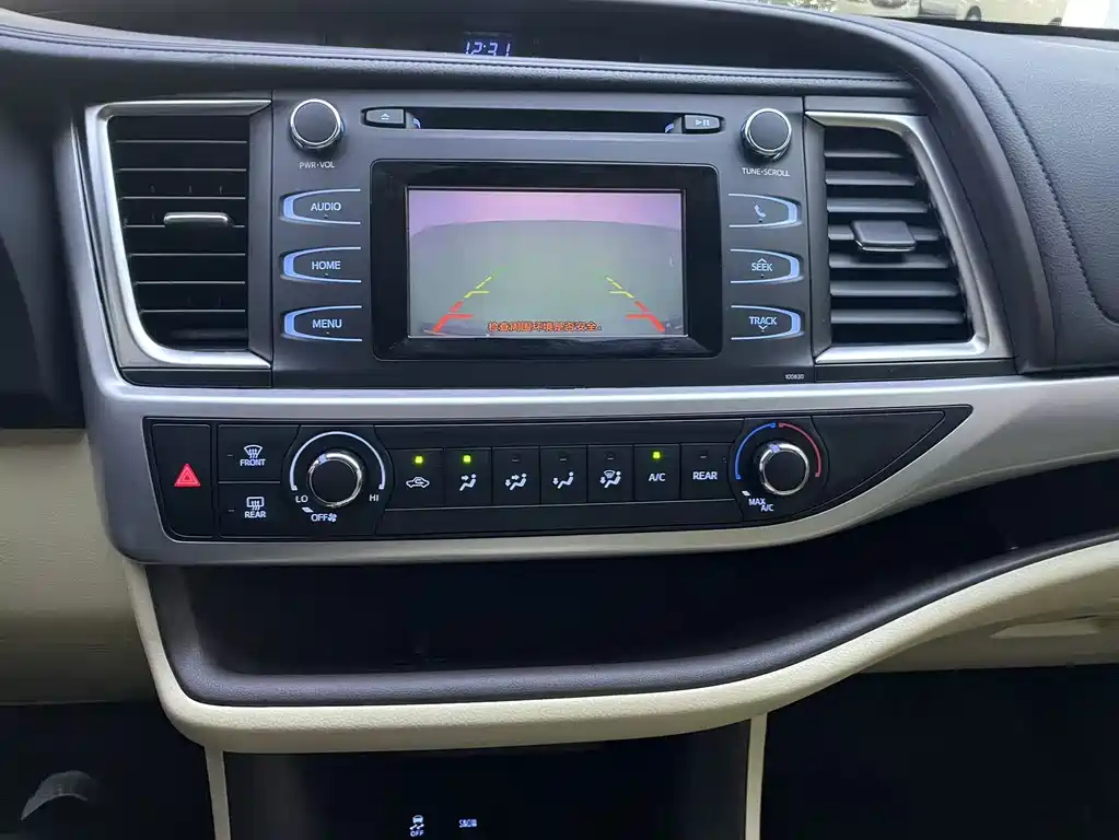 Toyota Highlander — миниатюра 5