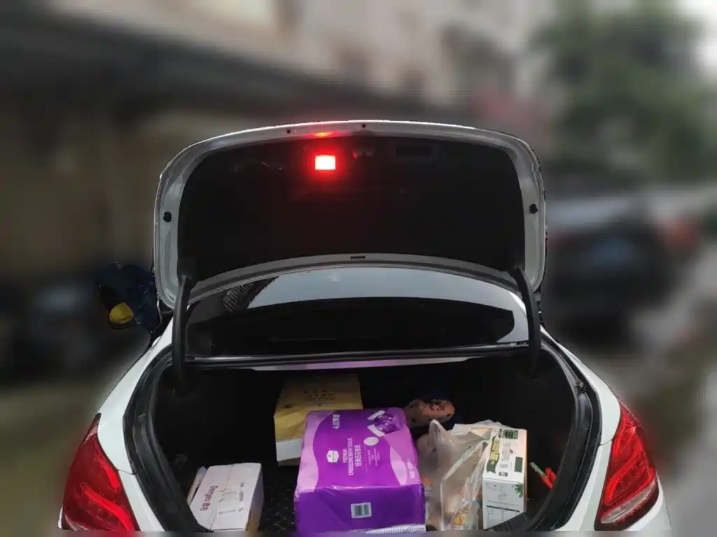 Mercedes-Benz C-Class — миниатюра 10