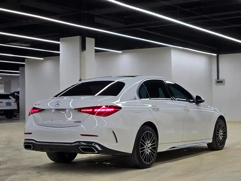 Mercedes-Benz C-Class — миниатюра 5