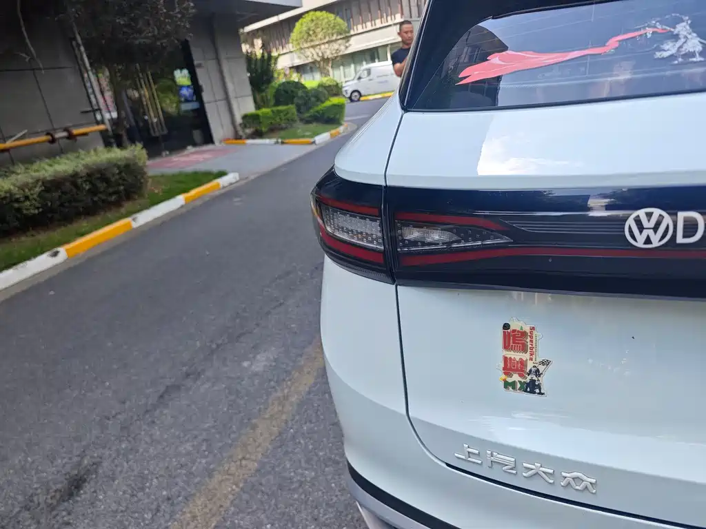 Volkswagen ID.4 X — миниатюра 10