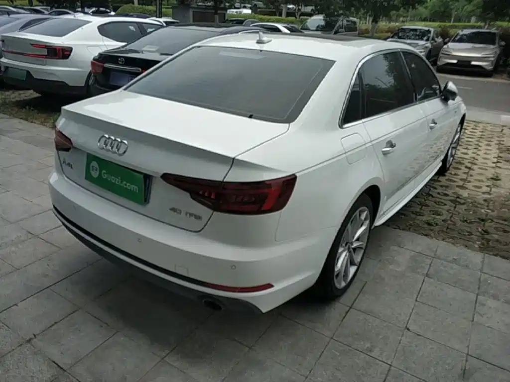 Audi A4L 2018 30 40 TFSI Fashion