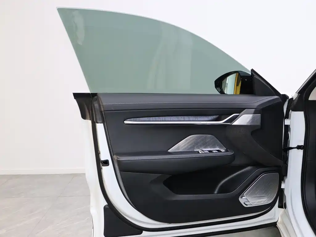 ZEEKR EXTREME KRYPTON 001