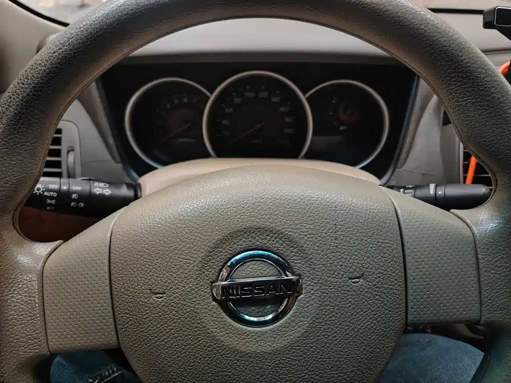 Nissan Sylphy 2009 1.6XL AT Luxury