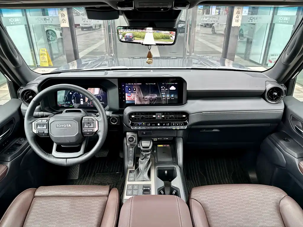 Toyota Land Cruiser Prado 2025 2.4T WX 5 мест