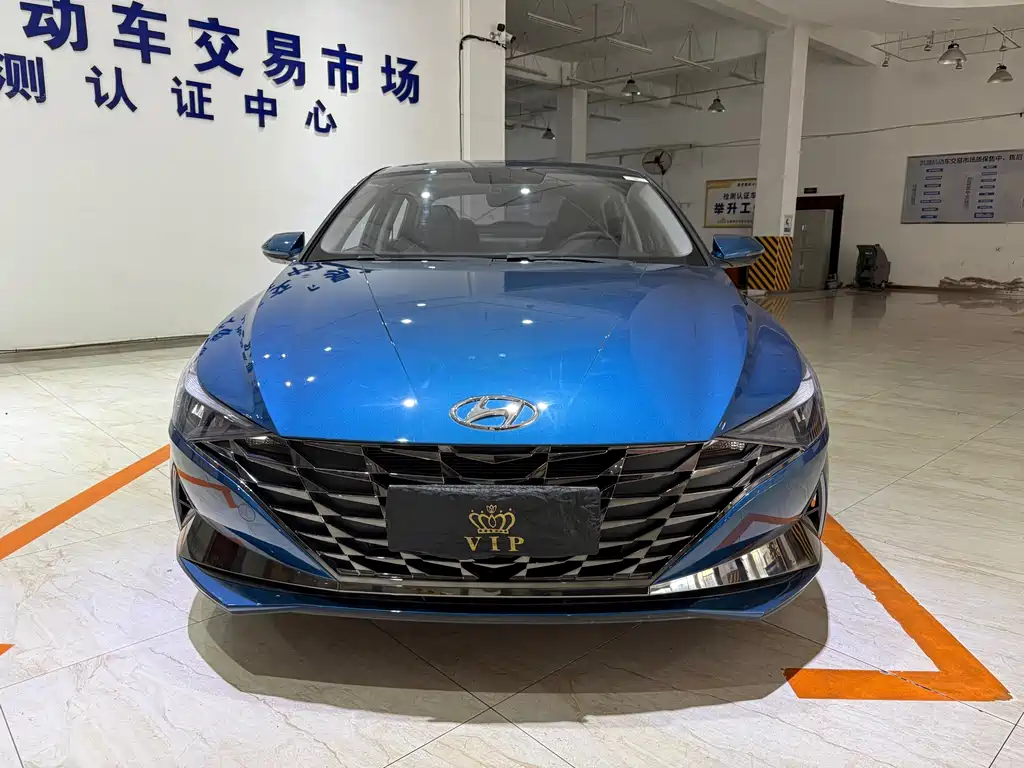 Hyundai Elantra — миниатюра 3