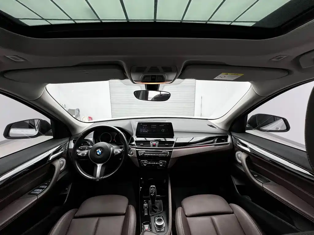 BMW X1 2022 sDrive20Li Premium