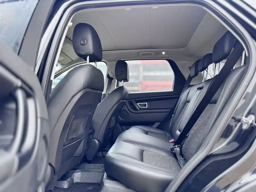 Land Rover Discovery Sport 2019 240PS PURE V