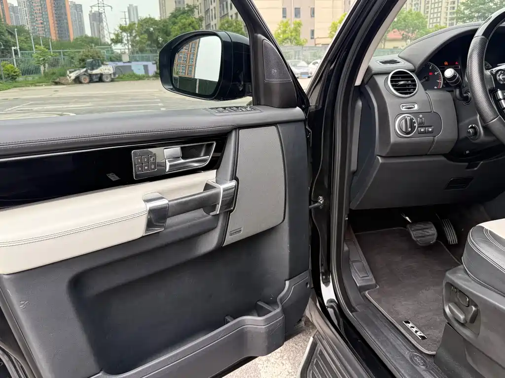 Land Rover Discovery 2014 3.0 SC V6 XXV Edition