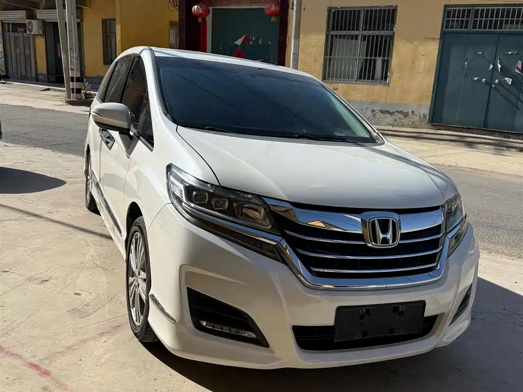 Honda Elysion 2016 2.4L