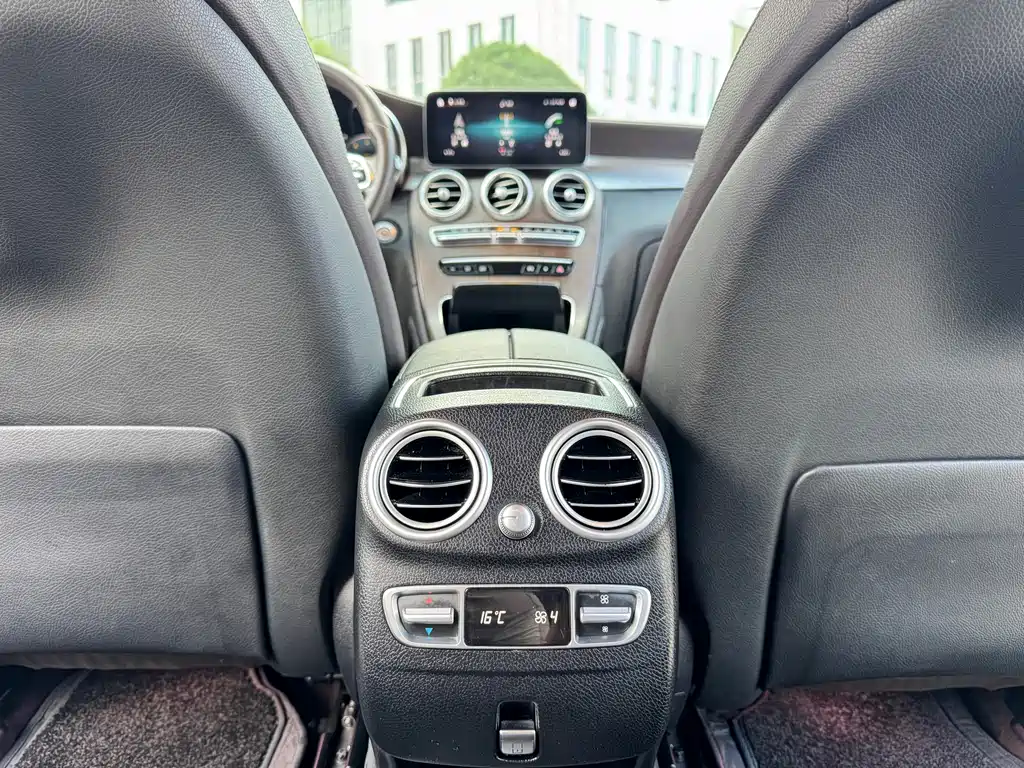 Mercedes-Benz GLC — миниатюра 11