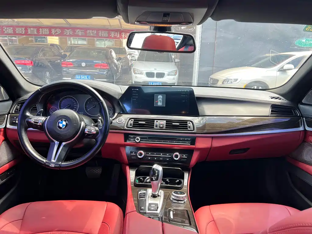 BMW 5 Series — миниатюра 14