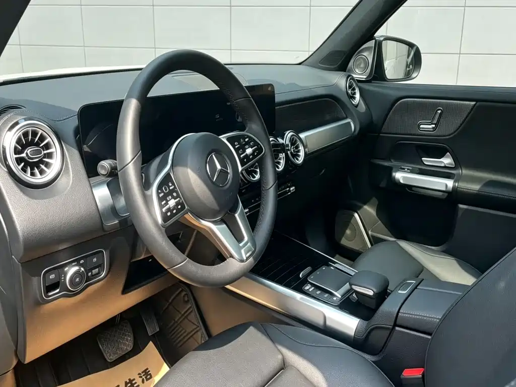 Mercedes-Benz GLB 2023 GLB 220