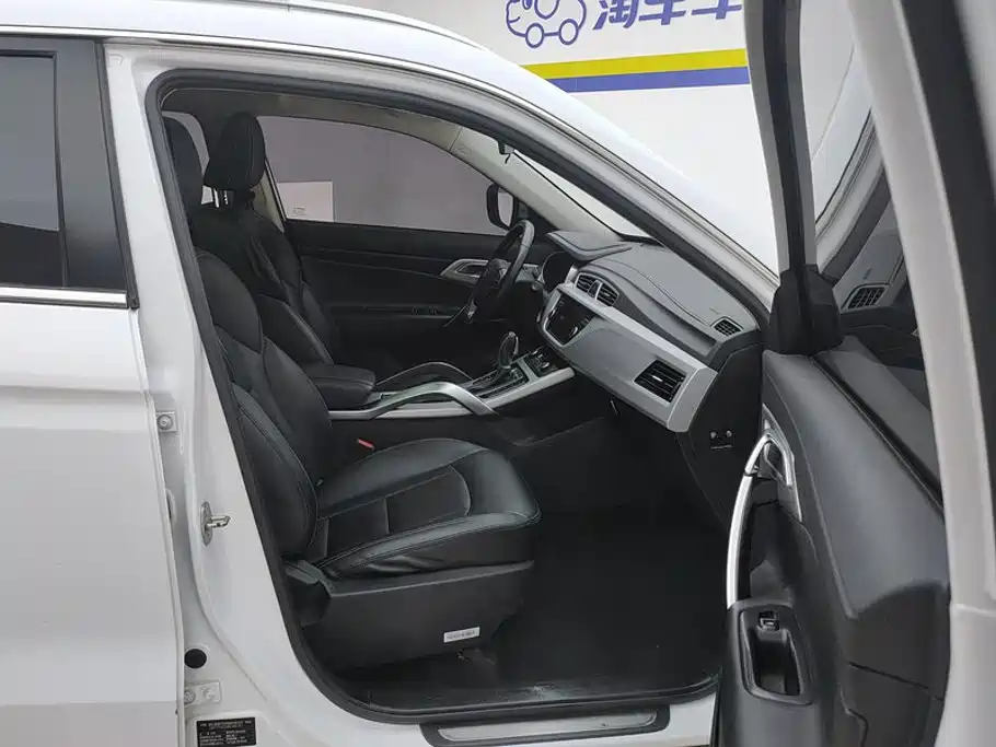 Geely Boyue — миниатюра 8
