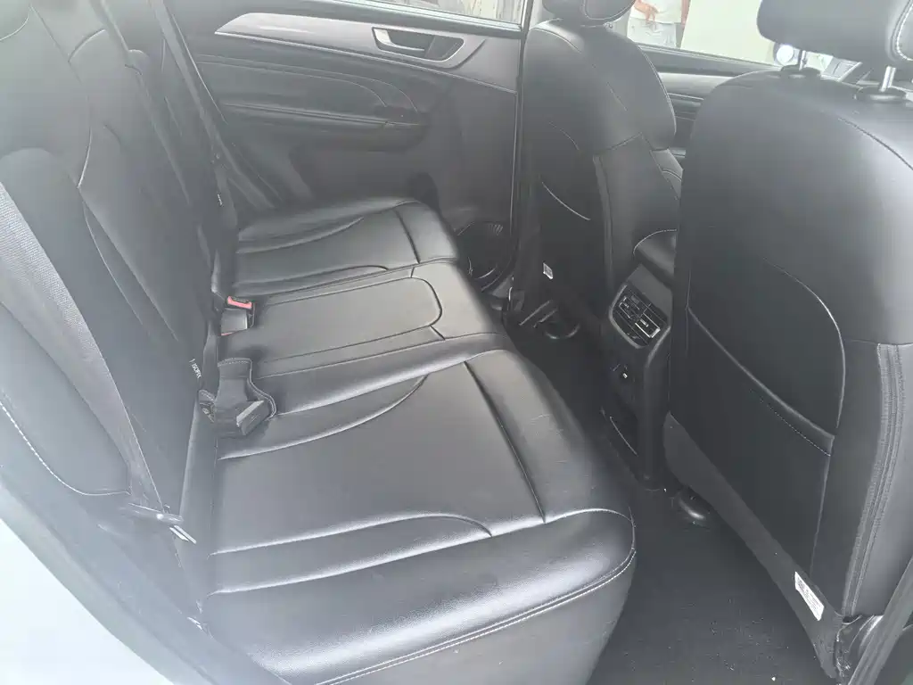 Haval M6 — миниатюра 5