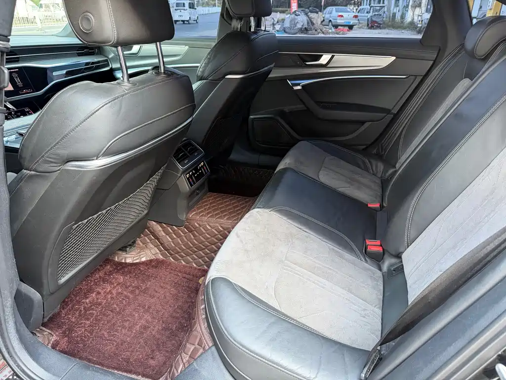 Audi A6L — миниатюра 5